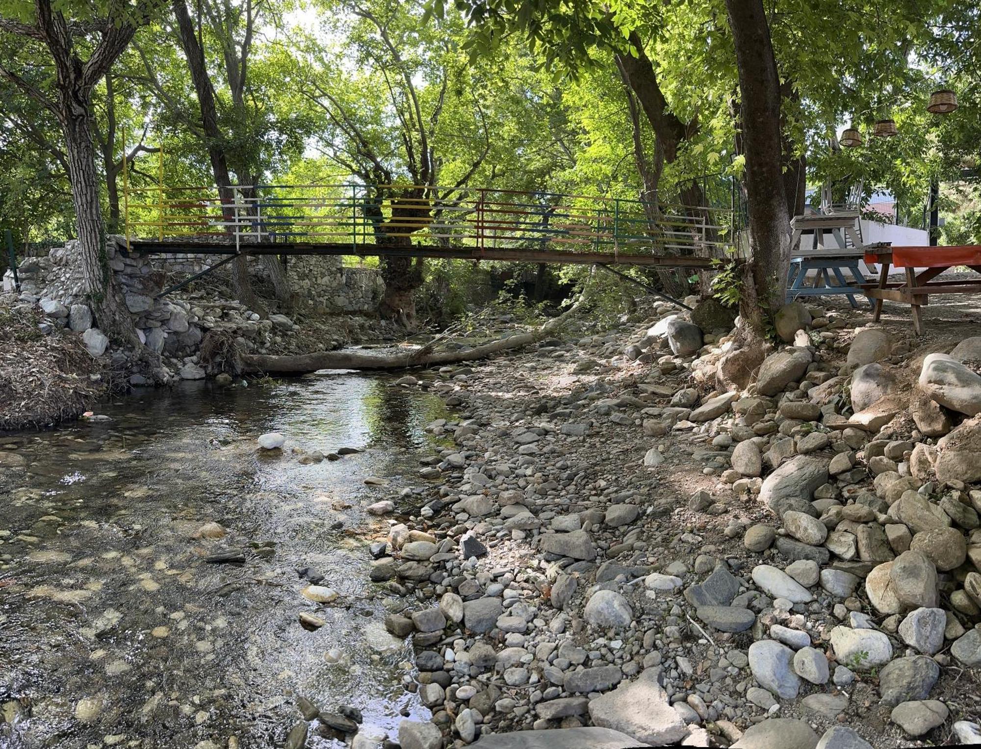 Sakliderebutikotel เอเดรมิท ภายนอก รูปภาพ